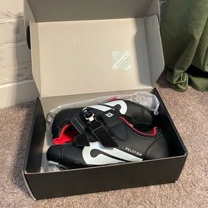 Peloton cycling shoes - size 40
